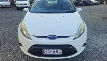 2011 Low Km Fiesta 3.jpg